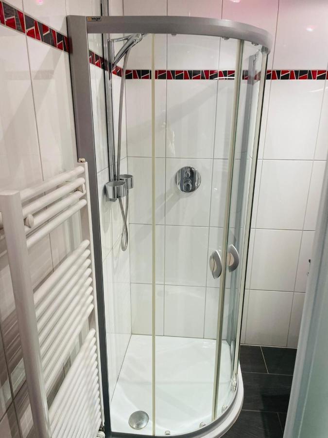 Super Deluxe Apartment - Near U6, U3 In City Center Vienna Esterno foto
