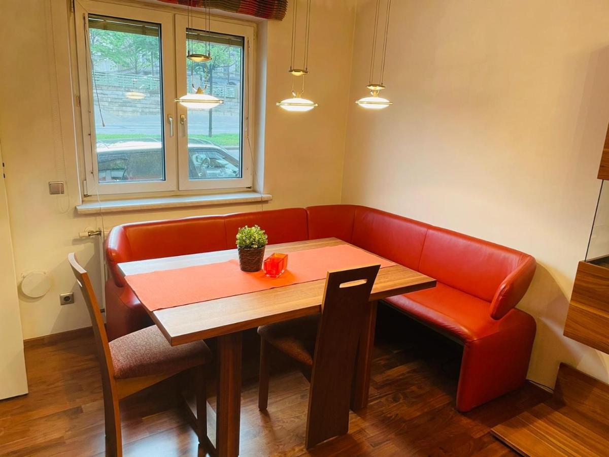 Super Deluxe Apartment - Near U6, U3 In City Center Vienna Esterno foto